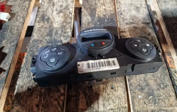 Renault Megane II Climate control unit