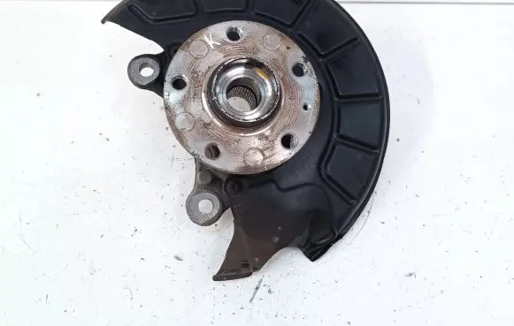 Volkswagen PASSAT B8 USA Front wheel hub
