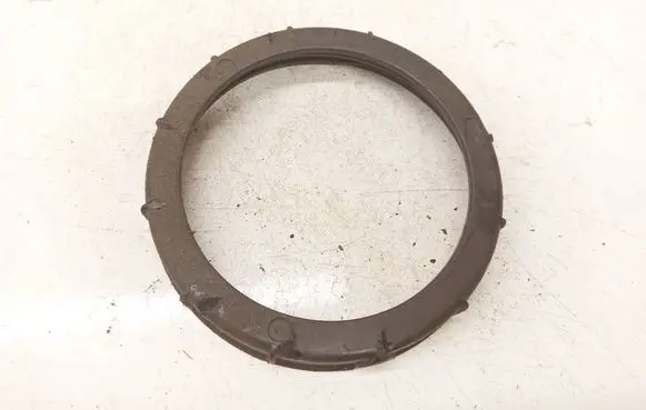 Toyota Avensis T250 In tank fuel pump screw locking ring/nut 