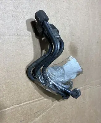 Mercedes-Benz Sprinter W901 W902 W903 W904 Fuel injector supply line/pipe 6110700033