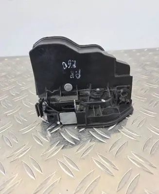 BMW 5 E60 E61 Front door lock 7202143 0537