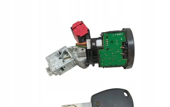 Renault Master III Ignition lock N0502060
