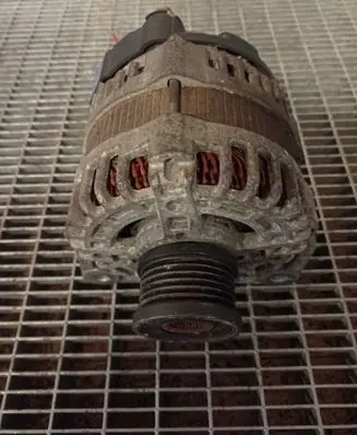 Nissan Qashqai Generator/alternator 23100EN000 LR1140802