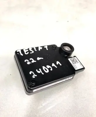 Tesla Model Y Distronic sensor radar 1607917-00-G