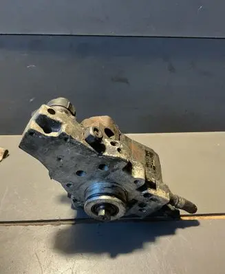 Mercedes-Benz S W220 Fuel injection high pressure pump A6480700001