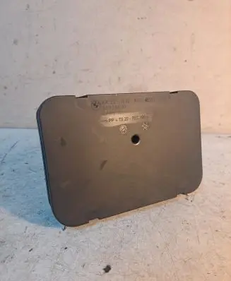 BMW X6 M Quarter panel pressure vent 9122453