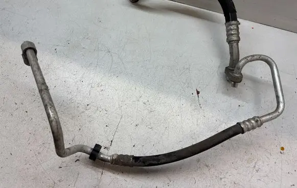 Opel Zafira B Air conditioning (A/C) pipe/hose 4890