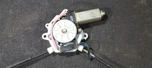 Nissan Almera Front door window regulator motor T09JIDECO709 70901