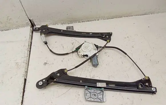 Audi A5 Sportback 8TA Front door window regulator with motor 8T8837462B 8T0959802B