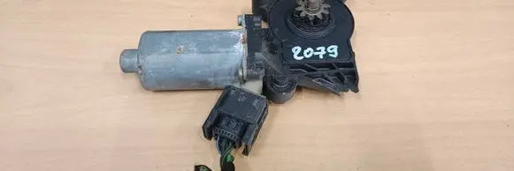 Mercedes-Benz E W210 Front door electric window regulator 0130821709