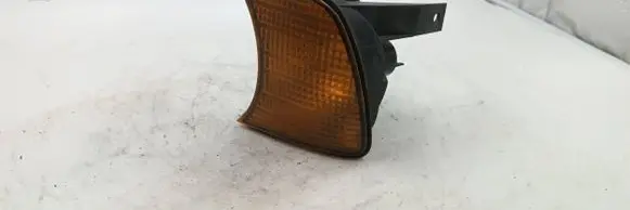 BMW 5 E34 Front indicator light 1384033 155243