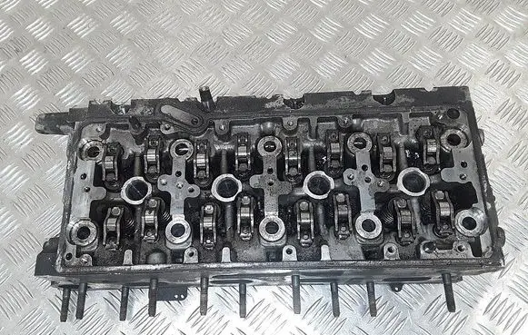 Volkswagen Tiguan Engine head r04l103373e 04l103064c