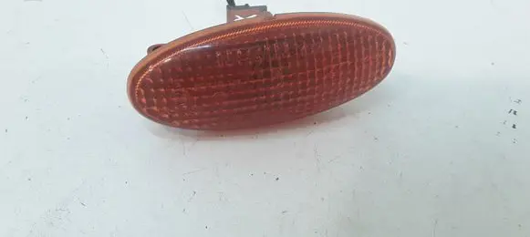 Nissan Almera Tino Front fender indicator light