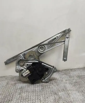 Renault Megane III Front door window regulator with motor 807303972R 915243200