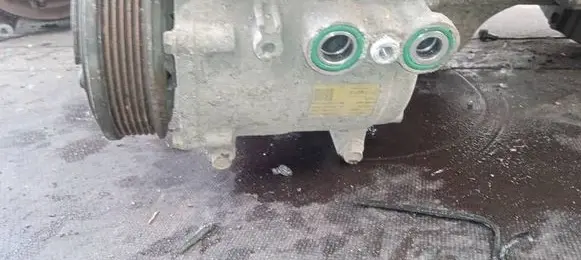 Mazda 2 Air conditioning (A/C) compressor (pump) 8V5119D629D