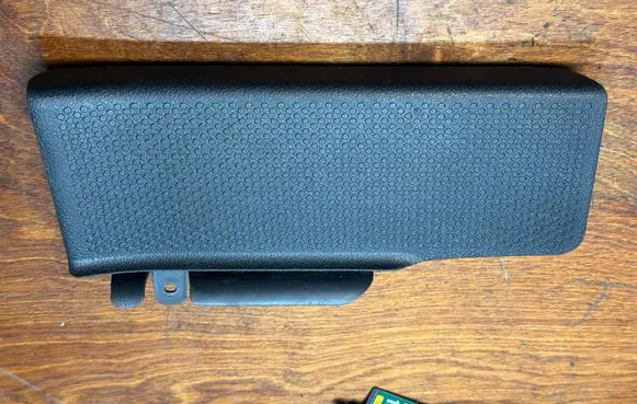 Volkswagen PASSAT B6 Foot rest pad/dead pedal 3C1864777