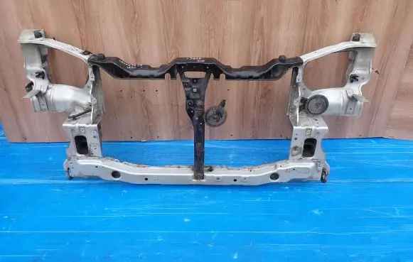 Hyundai Santa Fe Front bodywork piece 