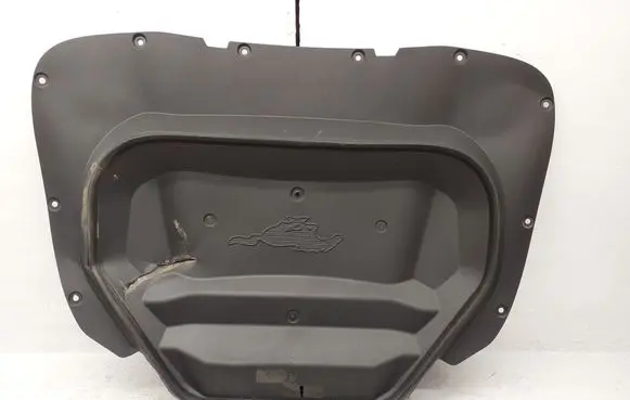 Engine bonnet/hood sound/heat insulation