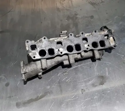 Mercedes-Benz Sprinter W906 Intake manifold 6420906737