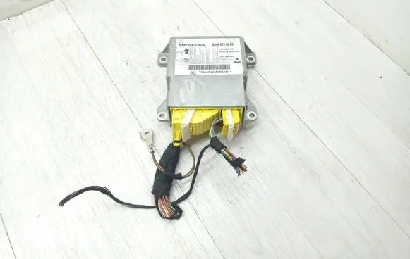 Mercedes-Benz C W204 Airbag control unit/module A2048706826 5WK44004 T0TJ22205590AB1