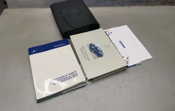 Mercedes-Benz C W203 User manual 2035840783 2035845781