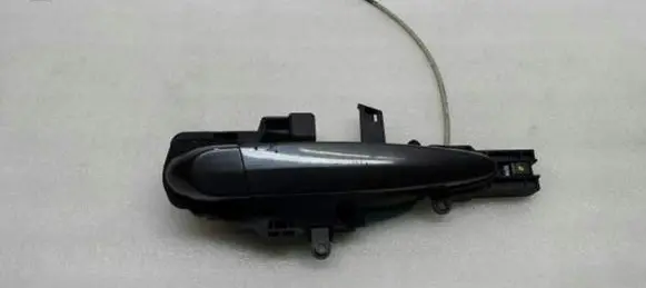 BMW 1 E81 E87 Front door exterior handle/bracket 51217200936