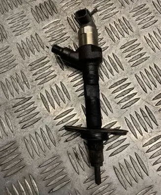 Mazda 6 Fuel injector R2AA13H50