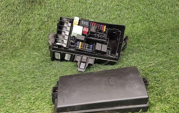 Volkswagen Tiguan Allspace Fuse box set 5Q0937125B