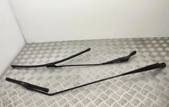 Renault Zoe Front wiper blade arm 288860987R 288810622R
