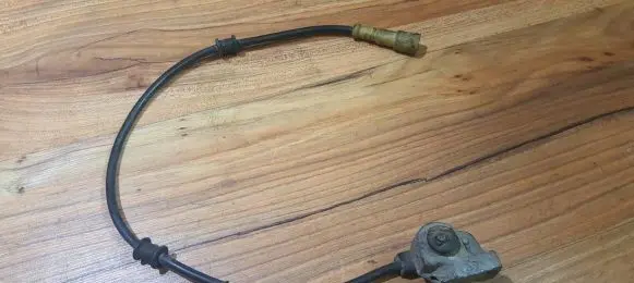 Opel Vivaro ABS brake wheel speed sensor 0265003095
