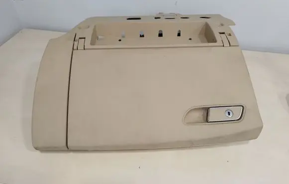 Audi A8 S8 D4 4H Glove box 4H1880302 105010003