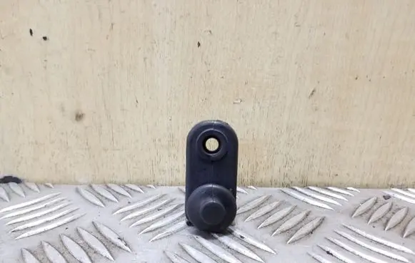 Mitsubishi Pajero Front door sensor 