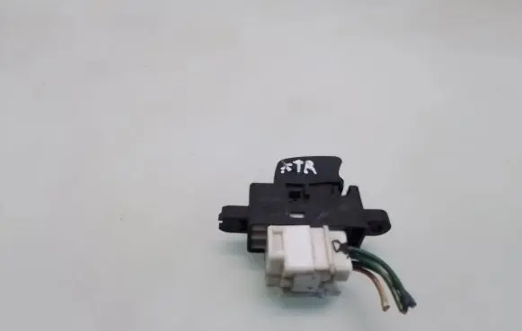 Nissan X-Trail T30 Electric window control switch