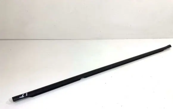 Volkswagen Golf VII Loading door glass trim molding 5G9839477