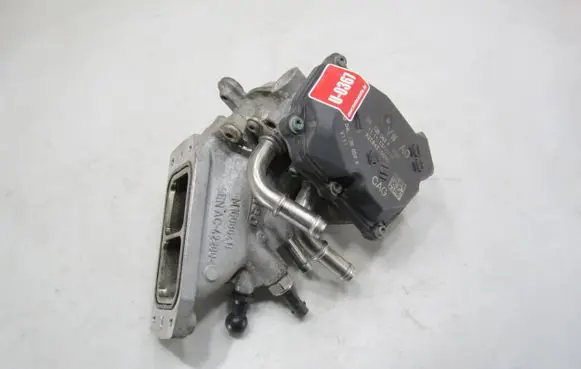 Volkswagen Golf VII Throttle valve 04L128063P A2C84315500 11131533
