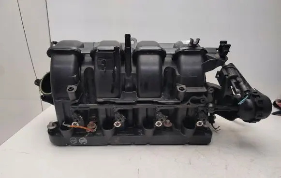Opel Astra J Intake manifold 55563664