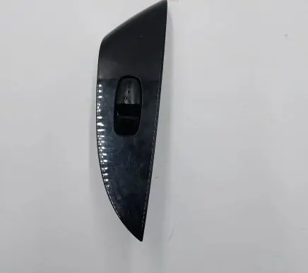 Nissan Leaf II (ZE1) Electric window control switch 829613NLOA