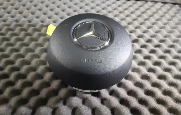 Mercedes-Benz B W247 Steering wheel airbag A0008601400