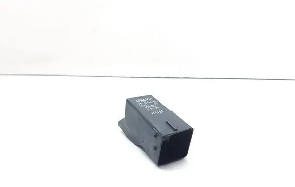Ford C-MAX I Glow plug pre-heat relay 3M5T12A343AA