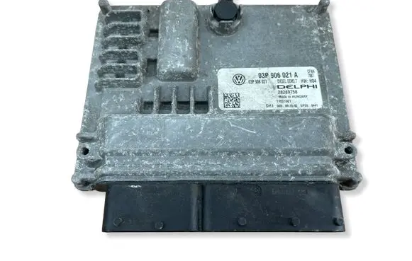 Volkswagen Polo V 6R Engine control unit/module 03P906021A 28289758 03P906021