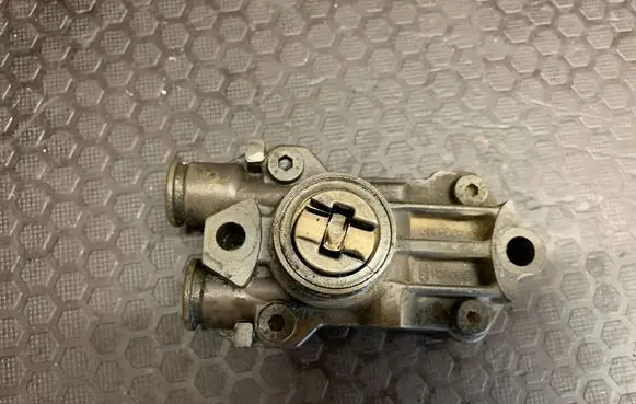 Mercedes-Benz Sprinter W901 W902 W903 W904 Fuel injection high pressure pump A6110900350