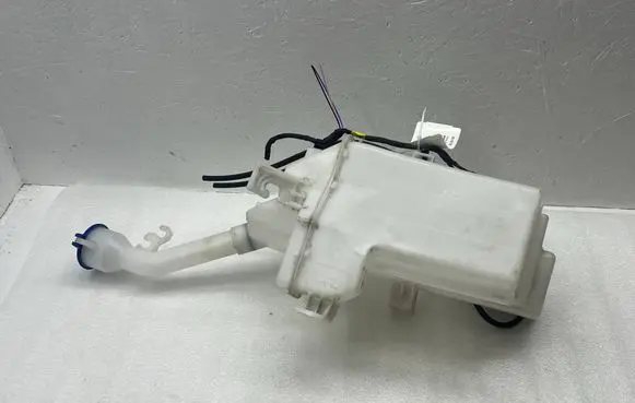 KIA Niro Windshield washer fluid reservoir/tank 98610AT000