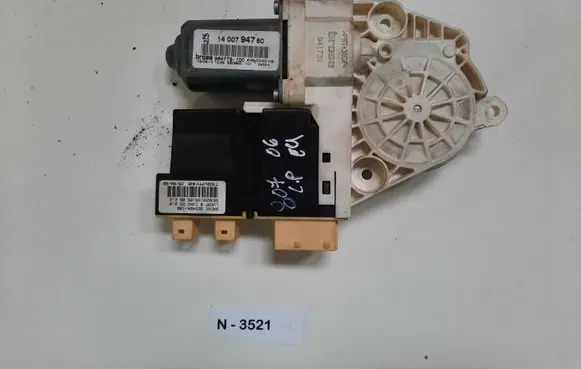 Peugeot 807 Front door window regulator motor 1400794780