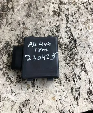 Audi A4 S4 B9 Fuel injection pump control unit/module 8w0906121b