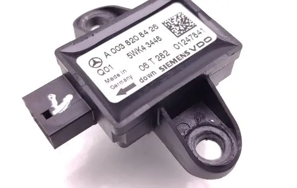 Mercedes-Benz R W251 Airbag deployment crash/impact sensor A0038208426