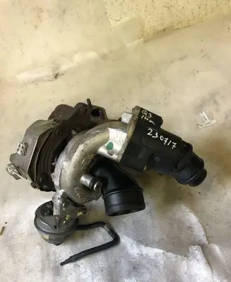 Audi Q3 8U Turbo 03l253010f