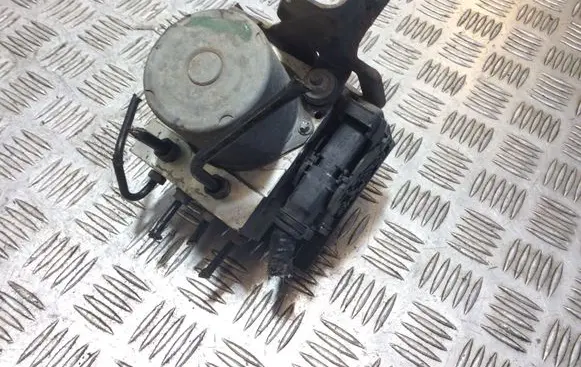 Nissan Note (E11) ABS Pump 476609U40A 0265235494