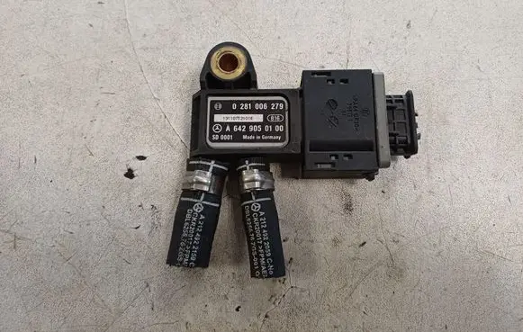 Mercedes-Benz C AMG W204 Exhaust gas pressure sensor 0281006279 A6429050100