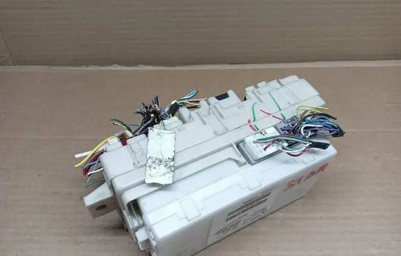 Mitsubishi Space Star Fuse box set 8637A910 2123TH1 G8C933ME0Z09