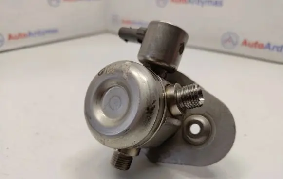 BMW X5 F15 Fuel injection high pressure pump 13518604232 13517599865